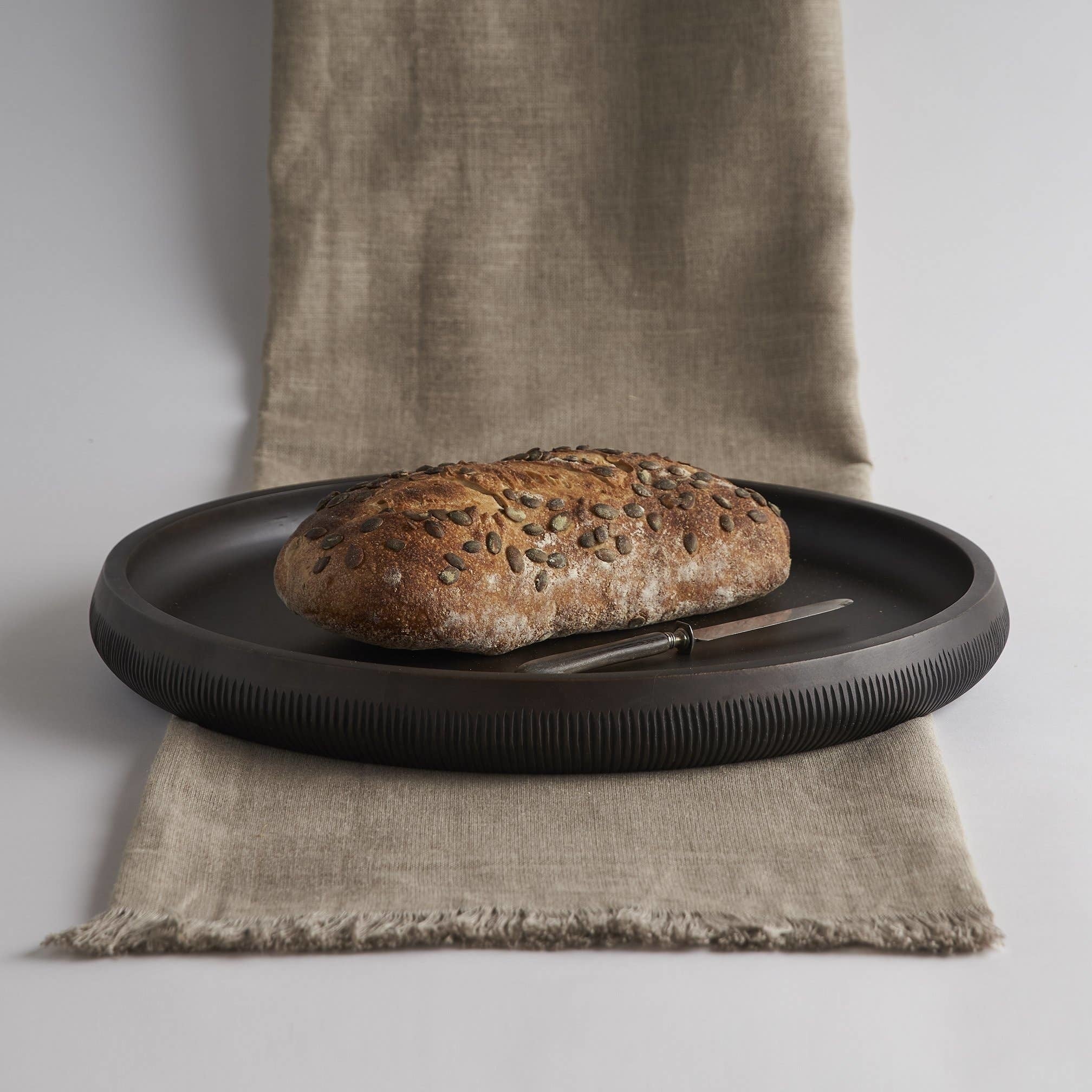 Chiseled Leila Large Tray - Black