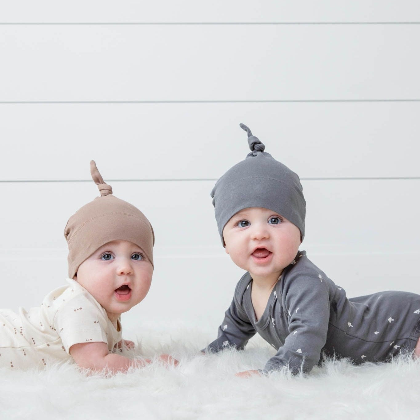 Classic Knotted Hat - Truffle
