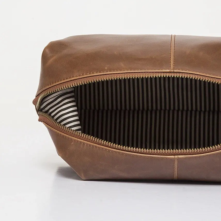 The Journeyman Dopp Kit - Brown
