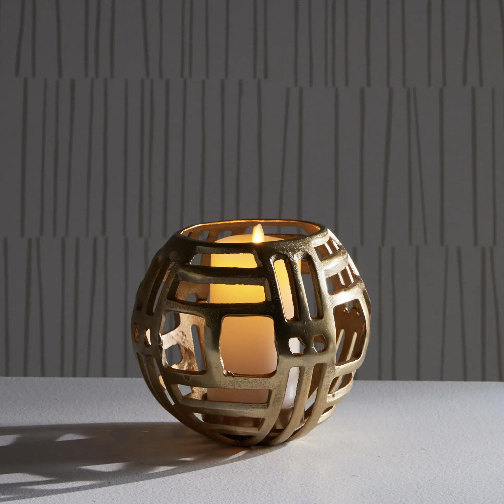 Cecil Hurricane - Gold - Medium