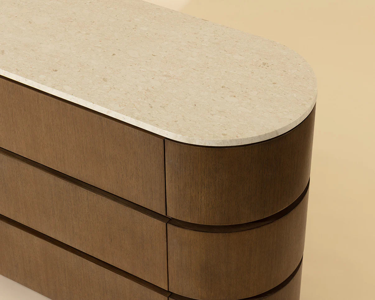 Caldora Dresser