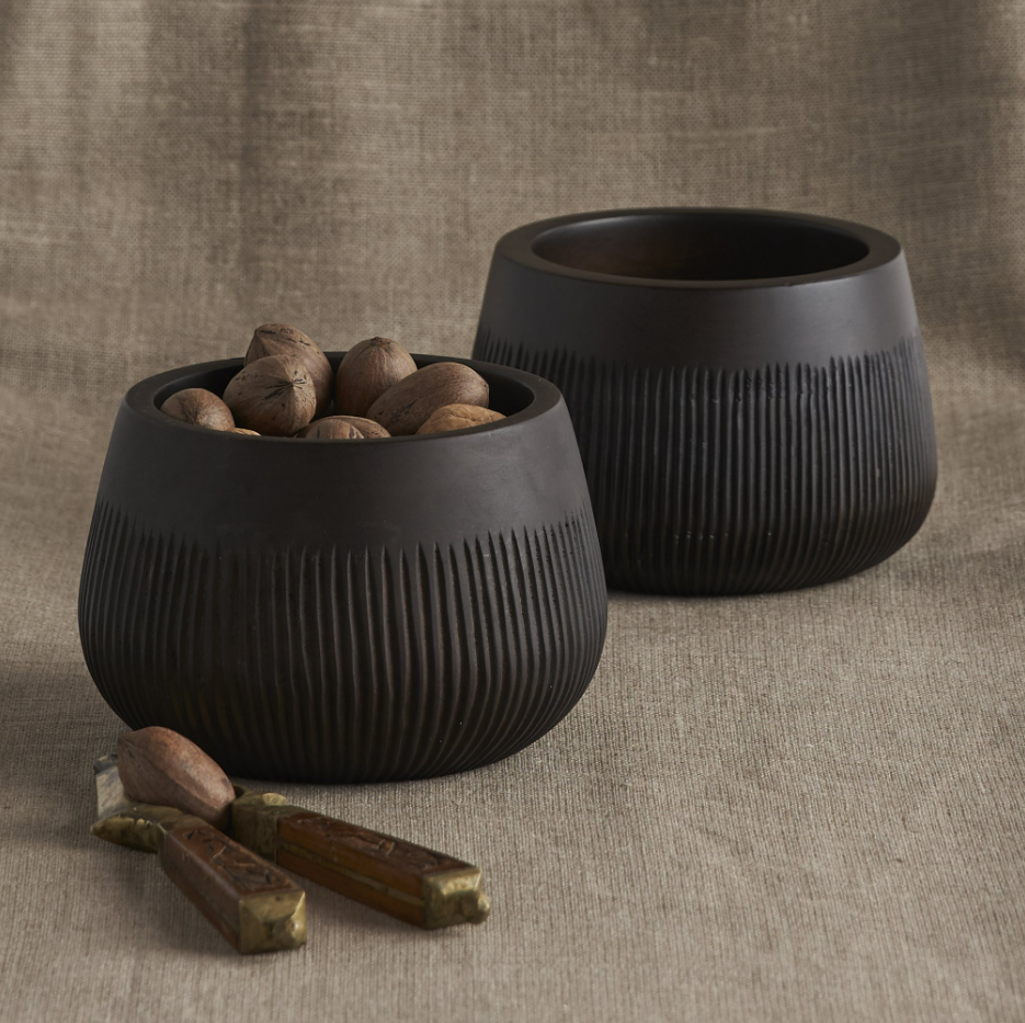 Chiseled Leila Bowl - Black