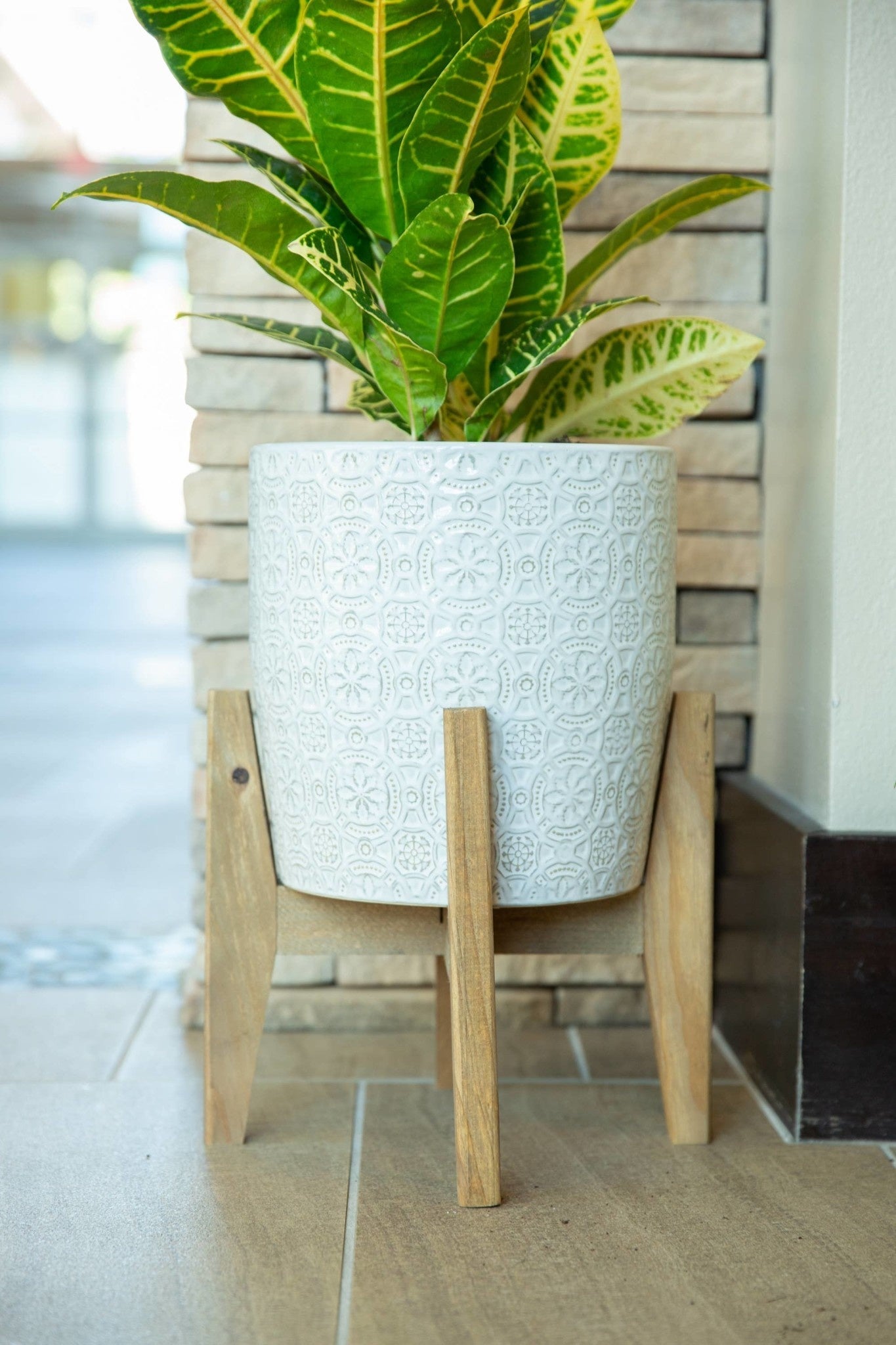 Cathedral Ceramic Planter On Stand - Small