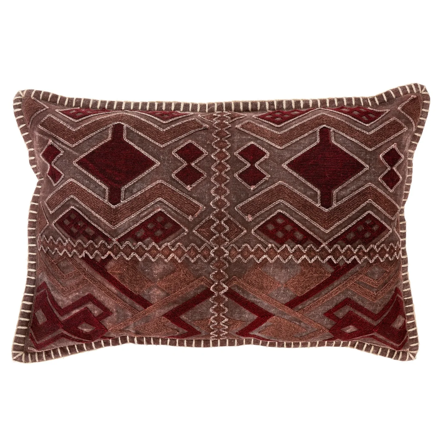 Ines Pillow
