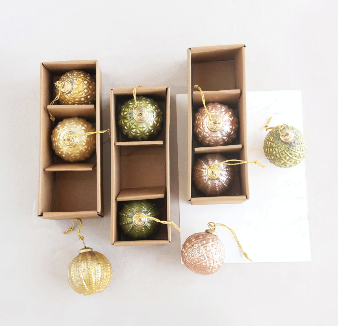 ROUND EMBOSSED GLASS ORNAMENTS IN KRAFT BOX, SET OF 3, 3"