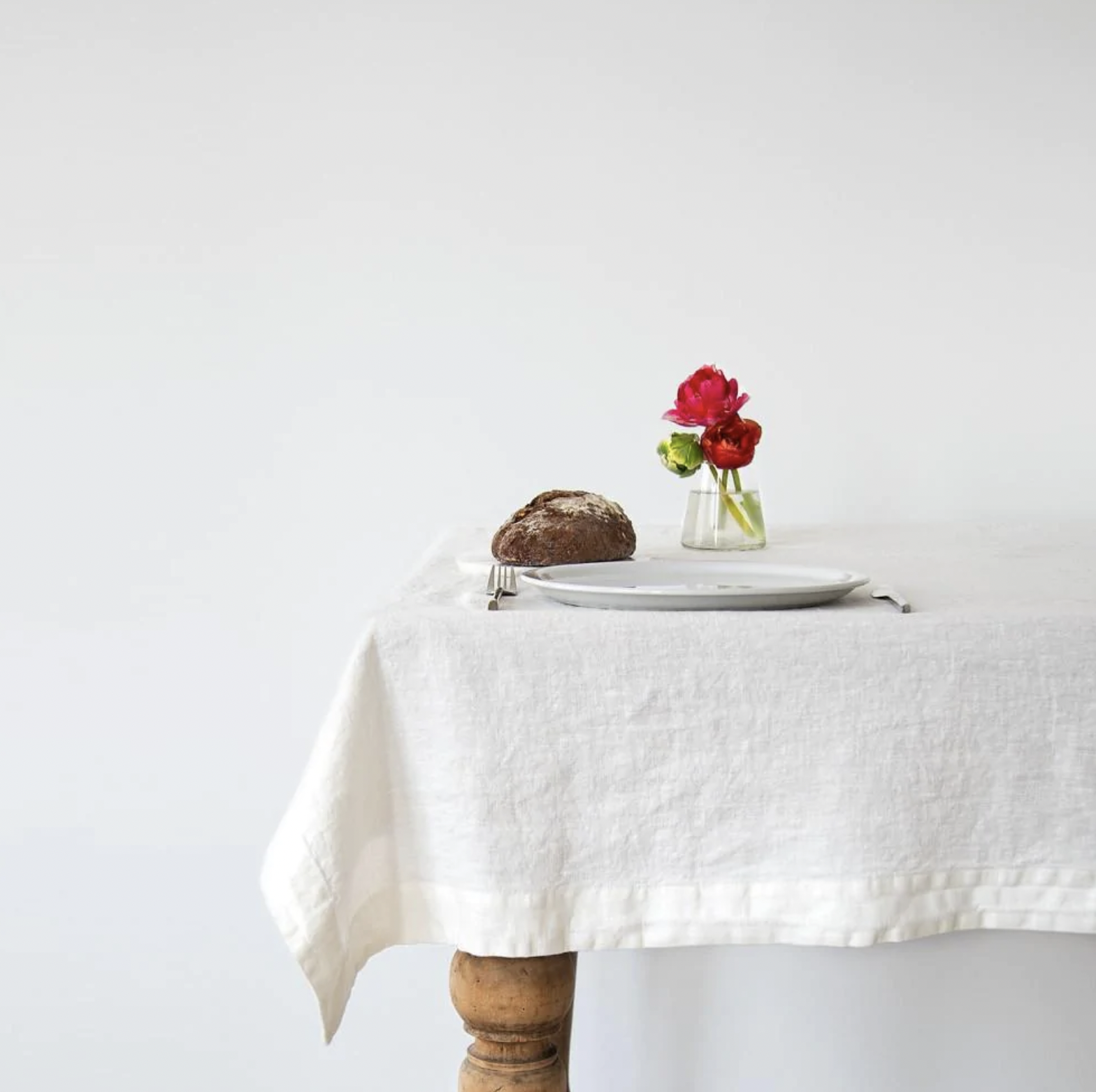 Linen Tablecloth - White - 55" x 118"