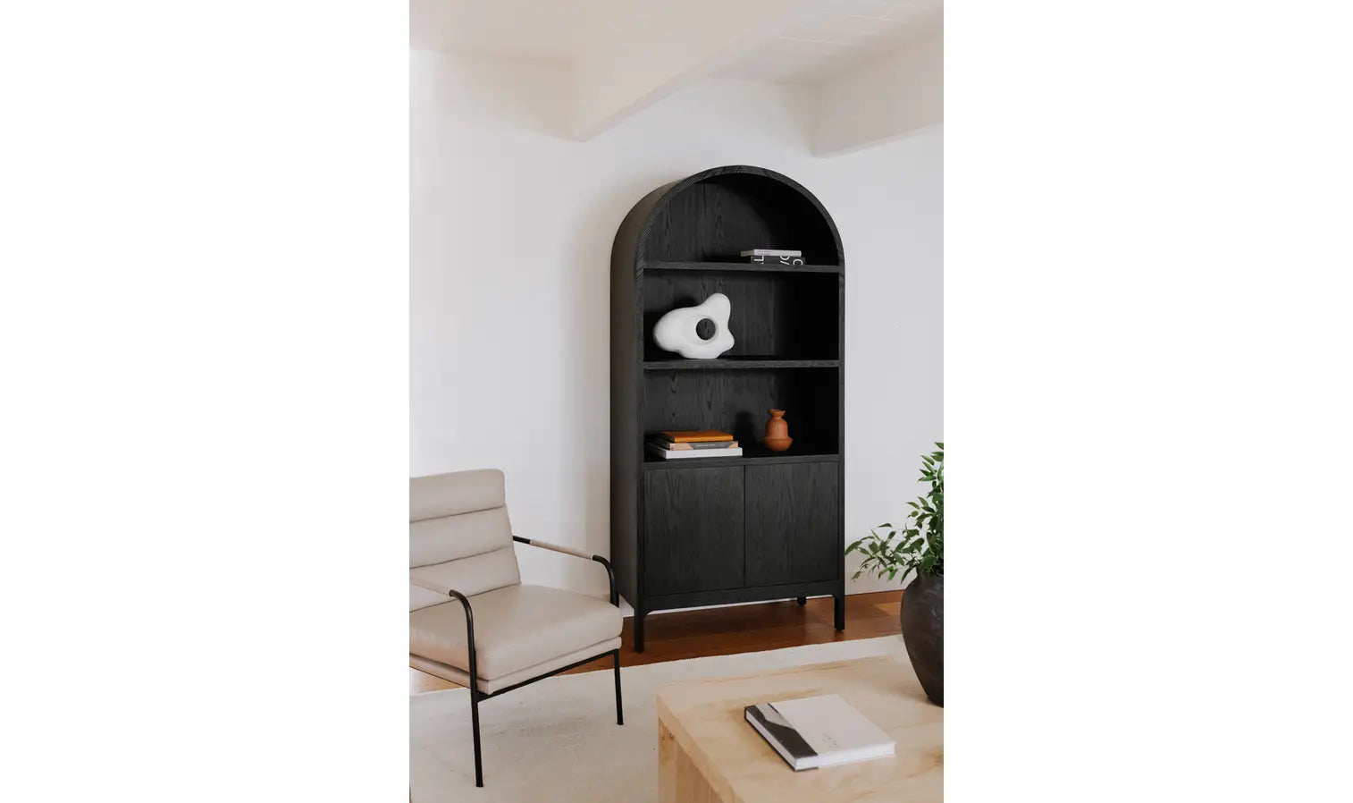 Wilde Display Cabinet Black Oak