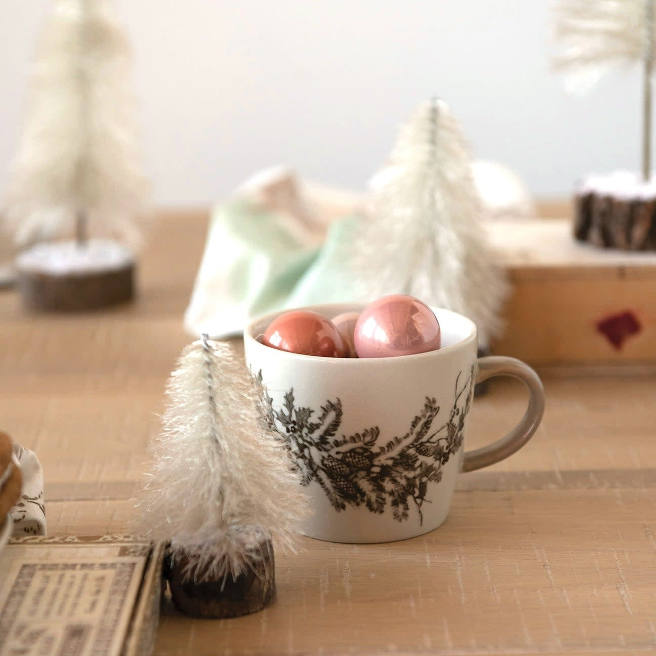 Stoneware Mug - Winter Scene & Garland Styles